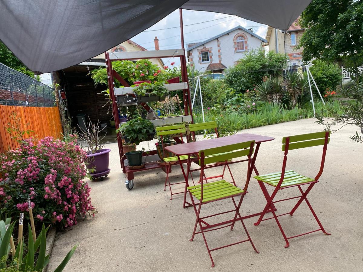 Chez Marilou Apartment Сен Дизие Екстериор снимка